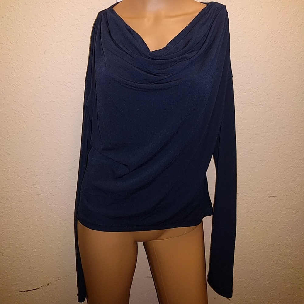 Elizabeth and James Slinky Tee